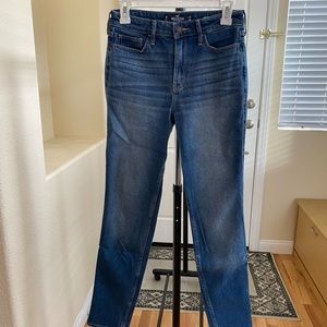 Hollister high rise super skinny jeans size 3R